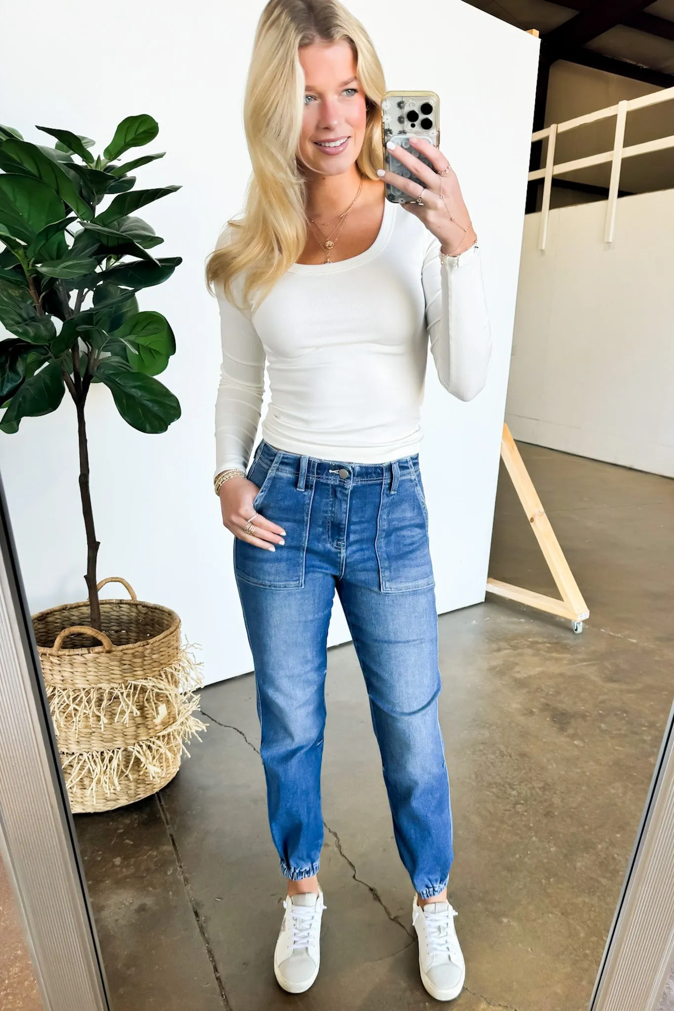 Everynn High Rise Ankle Jogger Jeans